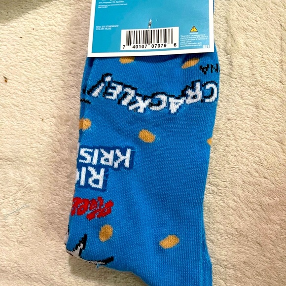Men’s / Unisex novelty socks Rice Krispies (Rare )!! . Fits shoe size 6-12 NWT - Picture 2 of 2